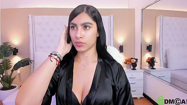 Emily roux online show from November 7, 3:28 am