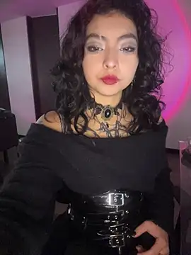 Snapshot of _Gothiccbitch_ chatting on April 20, 9:38 pm Gothiccbitch online show from April 20, 9:38 pm