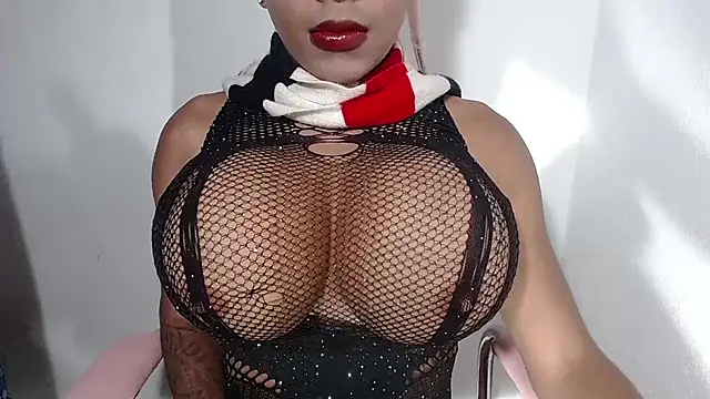 Snapshot of andreablackcock chatting on October 13, 2:06 pm andreablackcock online show from October 13, 2:06 pm