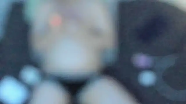 Snapshot of stillwild chatting on March 6, 7:10 pm stillwild online show from March 6, 7:10 pm