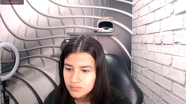 Linda Mattel online show from January 15, 3:39 pm