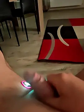 Szeltolo001 online show from March 6, 3:36 am