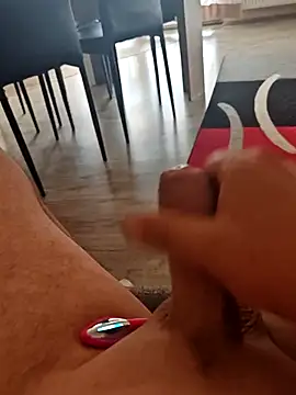 Szeltolo001 online show from April 1, 2:14 pm