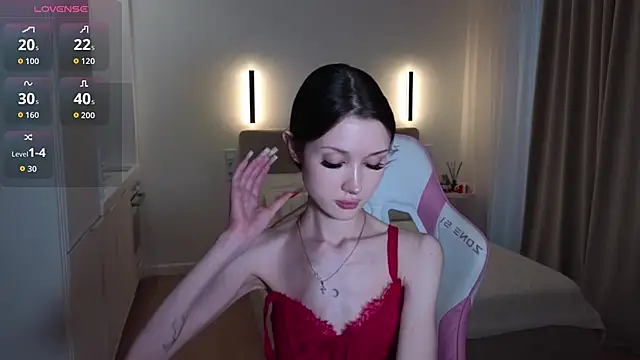 sweetiebones online show from February 14, 10:45 am