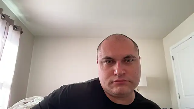 Snapshot of SluggishChase99 chatting on October 5, 2:26 pm SluggishChase99 online show from October 5, 2:26 pm