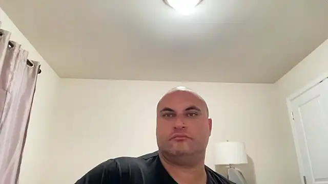 Snapshot of SluggishChase99 chatting on October 8, 3:04 am SluggishChase99 online show from October 8, 3:04 am