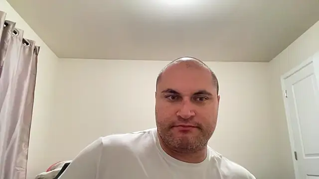 SluggishChase99 online show from February 18, 3:24 am