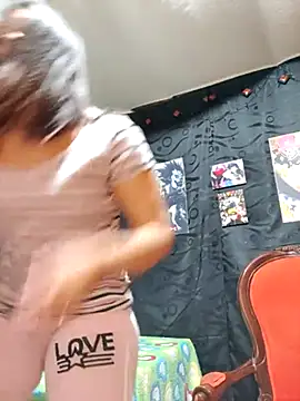 Pamela2003 online show from March 13, 8:00 pm