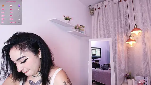 bella-green online show from December 30, 7:11 pm