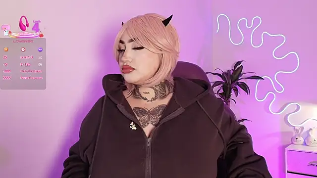 bella-green online show from September 27, 3:50 pm