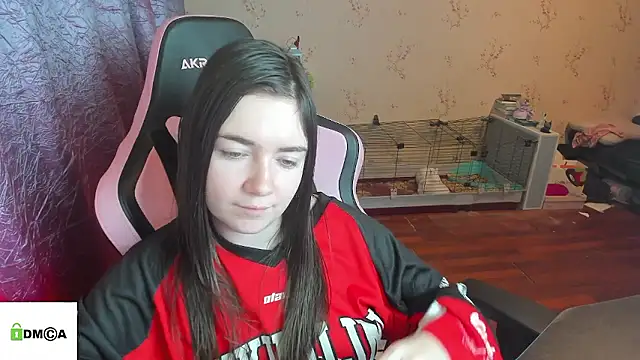 Crazy forest fairy online show from January 13, 4:40 am