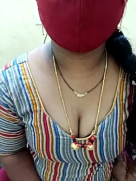 Snapshot of Indian-sweety chatting on January 12, 6:39 am Indian-sweety online show from January 12, 6:39 am