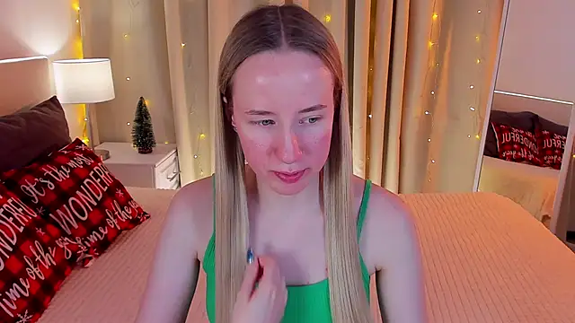 Cassie Kelman online show from December 14, 12:22 am