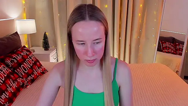 Cassie Kelman online show from December 14, 3:29 am