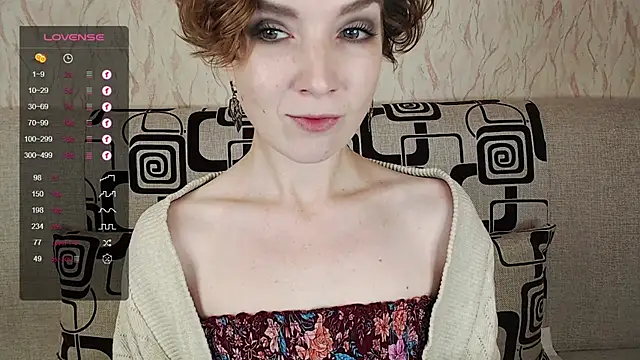 Snapshot of TinaWince chatting on September 19, 4:58 am TinaWince online show from September 19, 4:58 am