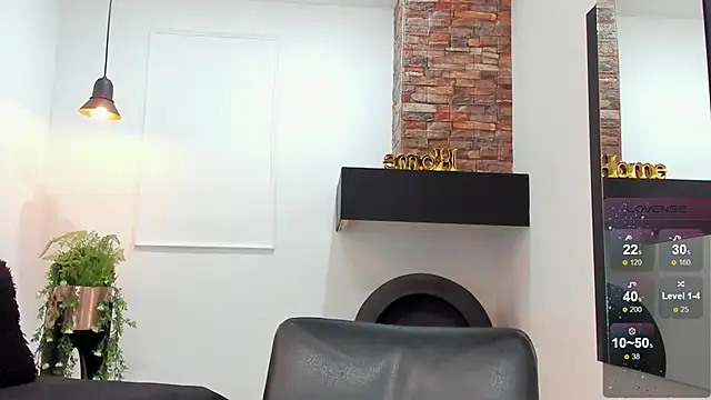 Snapshot of _alaiasmile_ chatting on February 2, 12:13 pm alaiasmile online show from February 2, 12:13 pm