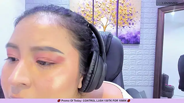 Snapshot of _alaiasmile_ chatting on March 10, 7:29 pm alaiasmile online show from March 10, 7:29 pm