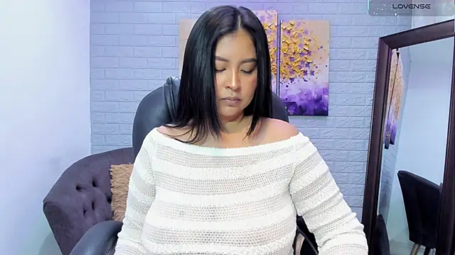 Snapshot of _alaiasmile_ chatting on September 18, 4:20 pm alaiasmile online show from September 18, 4:20 pm