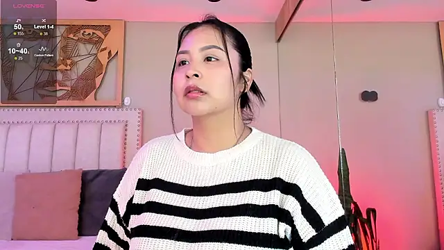  alaiasmile  online show from March 4, 7:31 pm