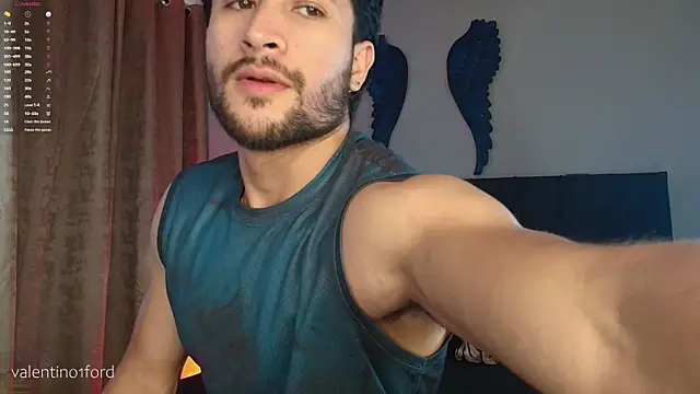 Snapshot of Valentinoford chatting on March 3, 10:26 pm Valentinoford online show from March 3, 10:26 pm