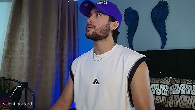 Snapshot of Valentinoford chatting on March 11, 8:26 pm Valentinoford online show from March 11, 8:26 pm