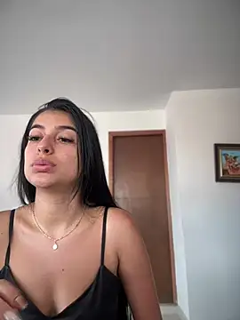Snapshot of Naughty_arabs chatting on December 20, 9:06 pm Naughty arabs online show from December 20, 9:06 pm