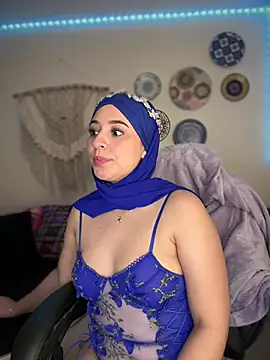 Snapshot of Naughty_arabs chatting on January 24, 2:28 am Naughty arabs online show from January 24, 2:28 am