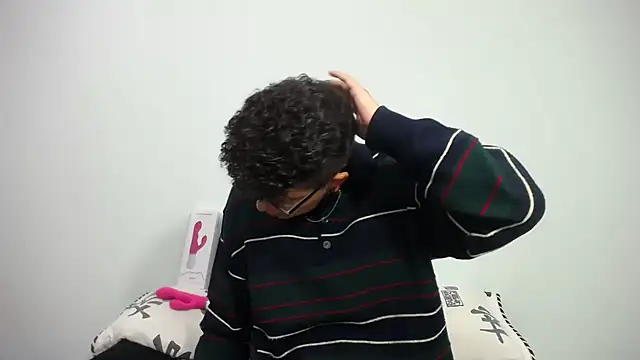 alex noa online show from February 14, 7:12 pm