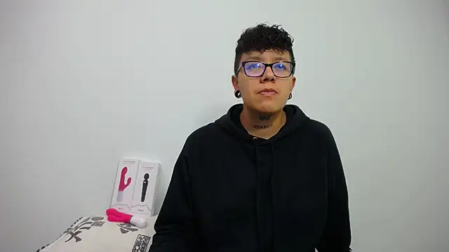 alex noa online show from February 22, 7:14 pm