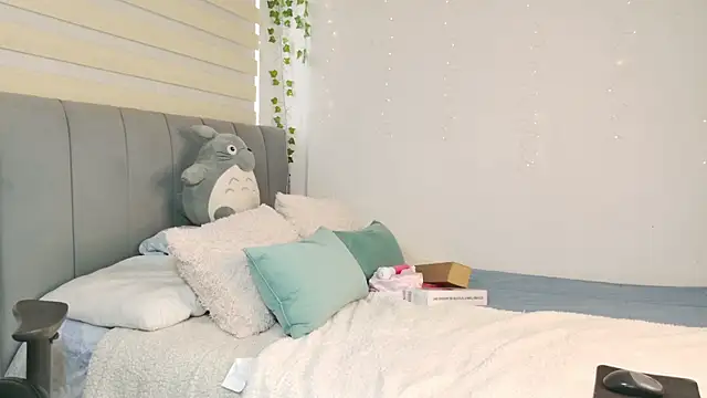  thaeltaylor online show from October 10, 4:06 pm