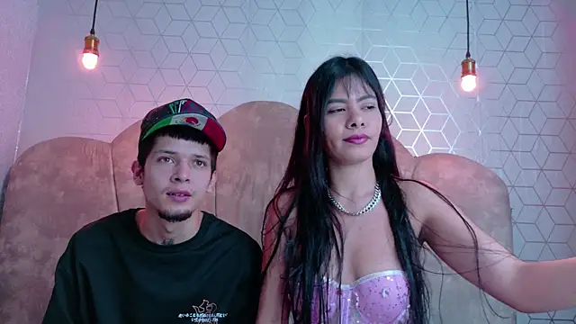 kendalltaylorr online show from January 14, 2:28 am