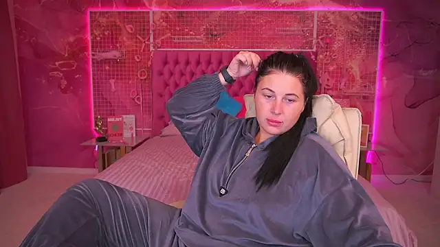 ArianaDarkk online show from October 9, 7:45 pm