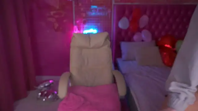 ArianaDarkk online show from February 15, 6:15 pm