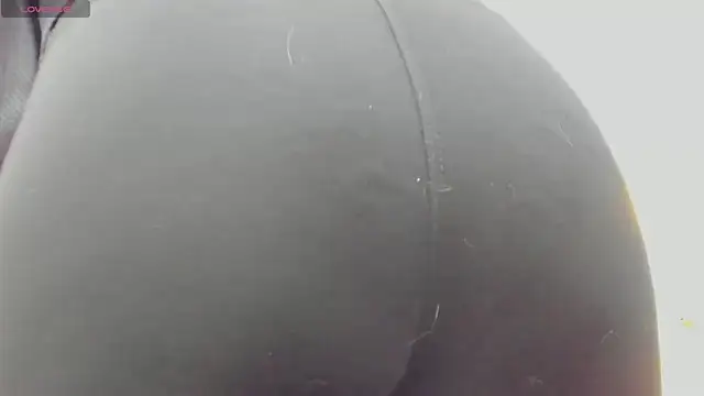 Snapshot of Dalia-Prada chatting on March 30, 3:51 am Dalia-Prada online show from March 30, 3:51 am