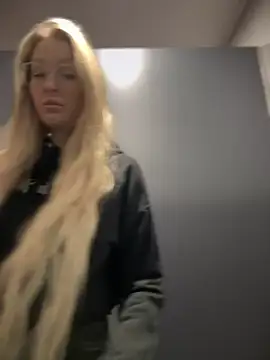 Teya moon  online show from January 6, 11:51 am