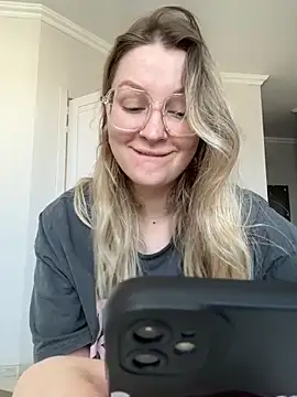 Teya moon  online show from November 20, 10:48 am