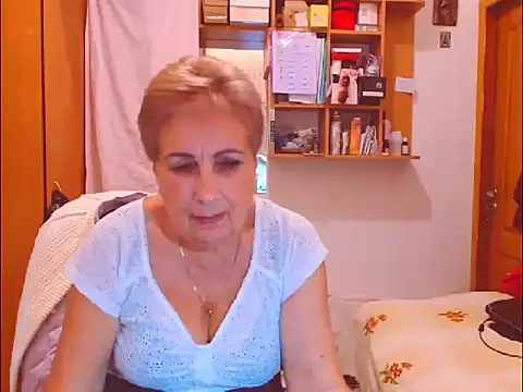 Victoria5643 online show from September 25, 4:43 pm