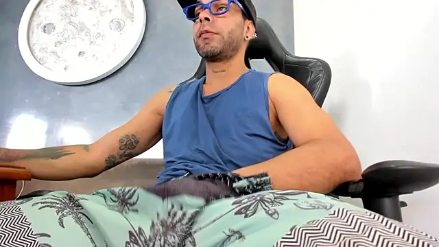 Bryan Bronx online show from October 18, 2:07 pm