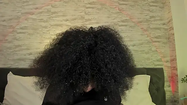 Anneth  M online show from September 19, 7:58 pm