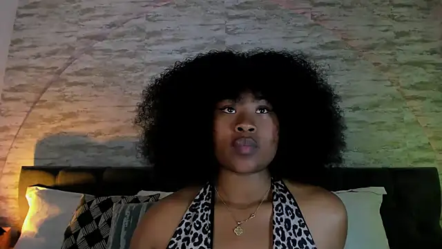 Anneth  M online show from October 7, 7:33 pm