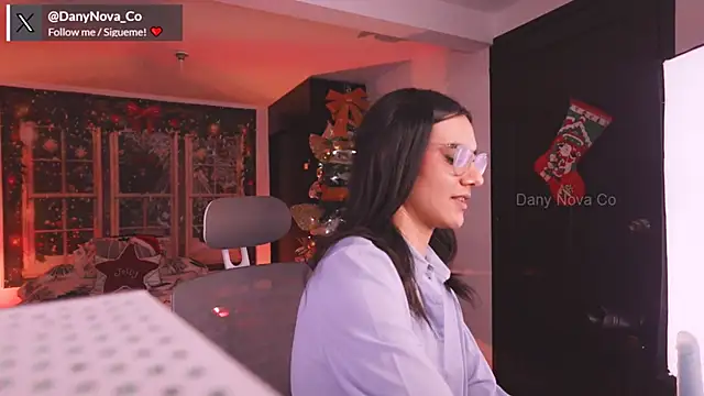 DanyNova Co online show from December 7, 1:14 am