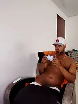 Snapshot of americaniti89 chatting on March 26, 4:01 pm americaniti89 online show from March 26, 4:01 pm