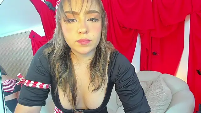 Snapshot of SofiMeza chatting on October 23, 7:12 pm SofiMeza online show from October 23, 7:12 pm