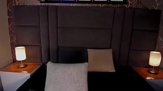 Snapshot of ana_beckett chatting on February 7, 6:13 pm ana beckett online show from February 7, 6:13 pm