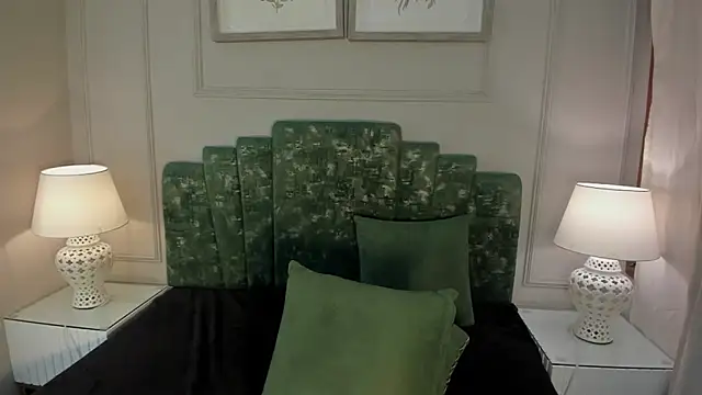 Snapshot of ana_beckett chatting on March 16, 5:17 pm ana beckett online show from March 16, 5:17 pm