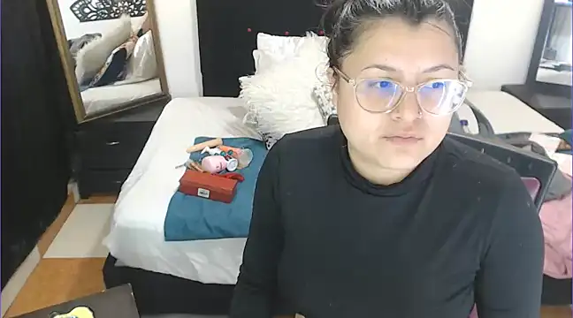 Snapshot of hairy_pussywet chatting on February 10, 7:07 pm hairy pussywet online show from February 10, 7:07 pm