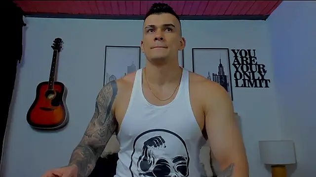 Snapshot of seancarreraa chatting on January 20, 7:57 pm seancarreraa online show from January 20, 7:57 pm
