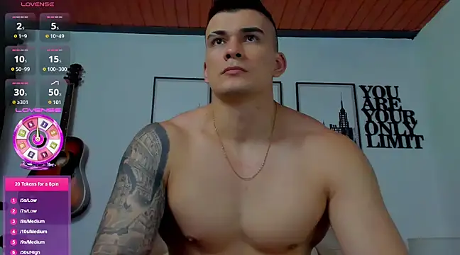 Snapshot of seancarreraa chatting on January 23, 8:13 pm seancarreraa online show from January 23, 8:13 pm