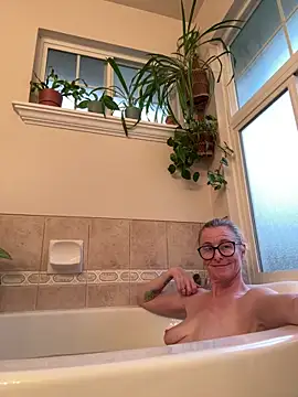 Snapshot of Venus22cumin chatting on May 14, 3:24 am Venus22cumin online show from May 14, 3:24 am
