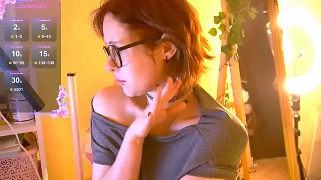 Snapshot of lily_noris chatting on January 16, 2:32 pm lily noris online show from January 16, 2:32 pm